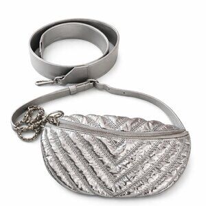 Chanel metallic quilted belt bag / waist bag-Authenticity guaranteed — all items